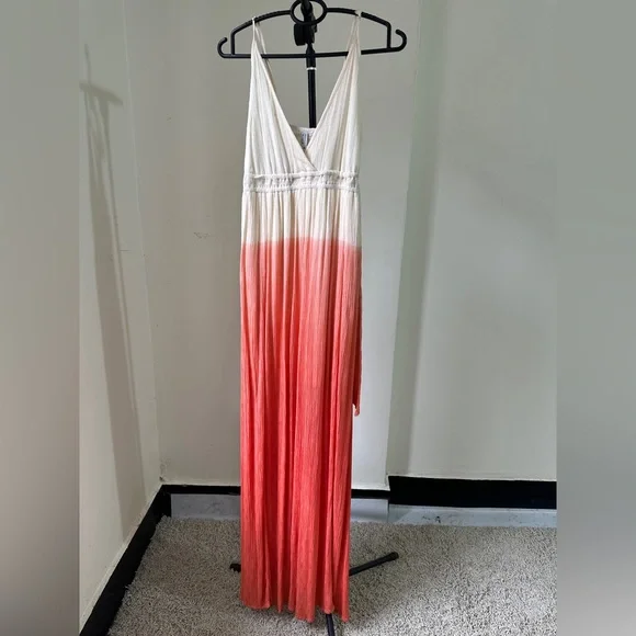 Ombre Maxi Dress with side slit - Picture 4 of 9